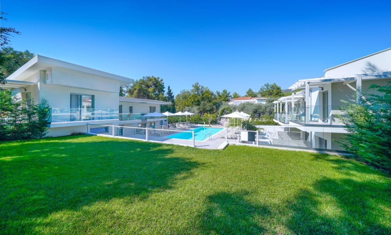 The Elegant Apartments Potos Exterior photo