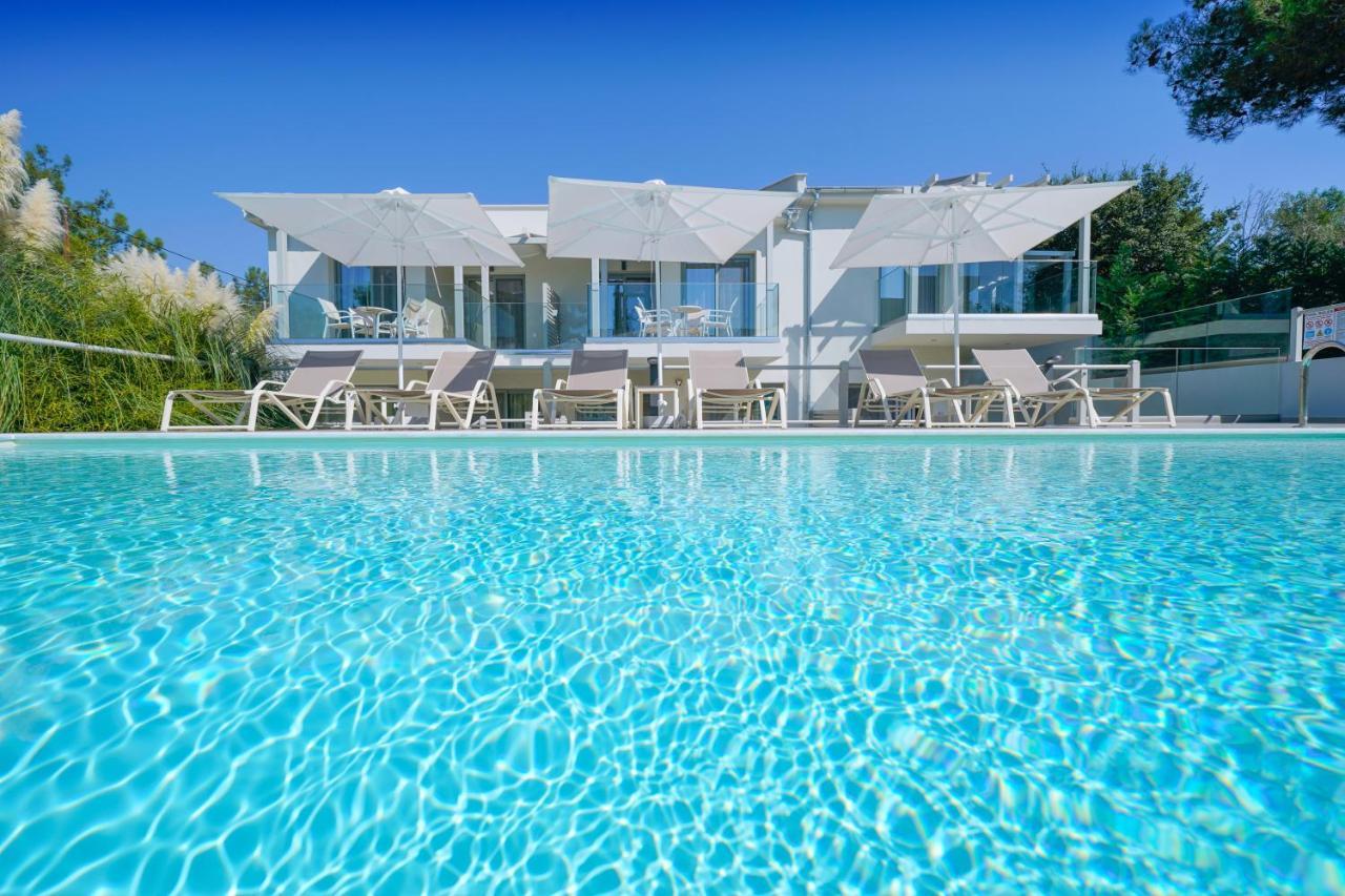 The Elegant Apartments Potos Exterior photo