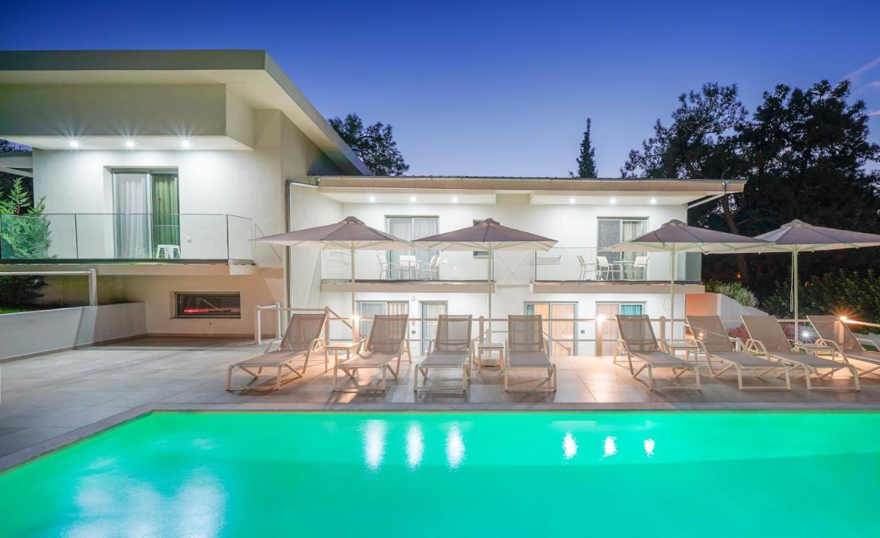 The Elegant Apartments Potos Exterior photo