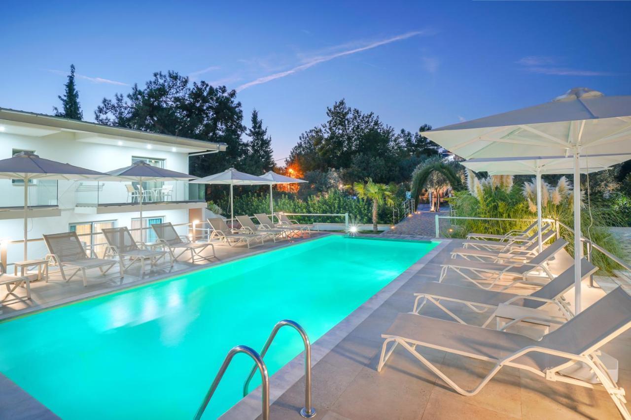The Elegant Apartments Potos Exterior photo