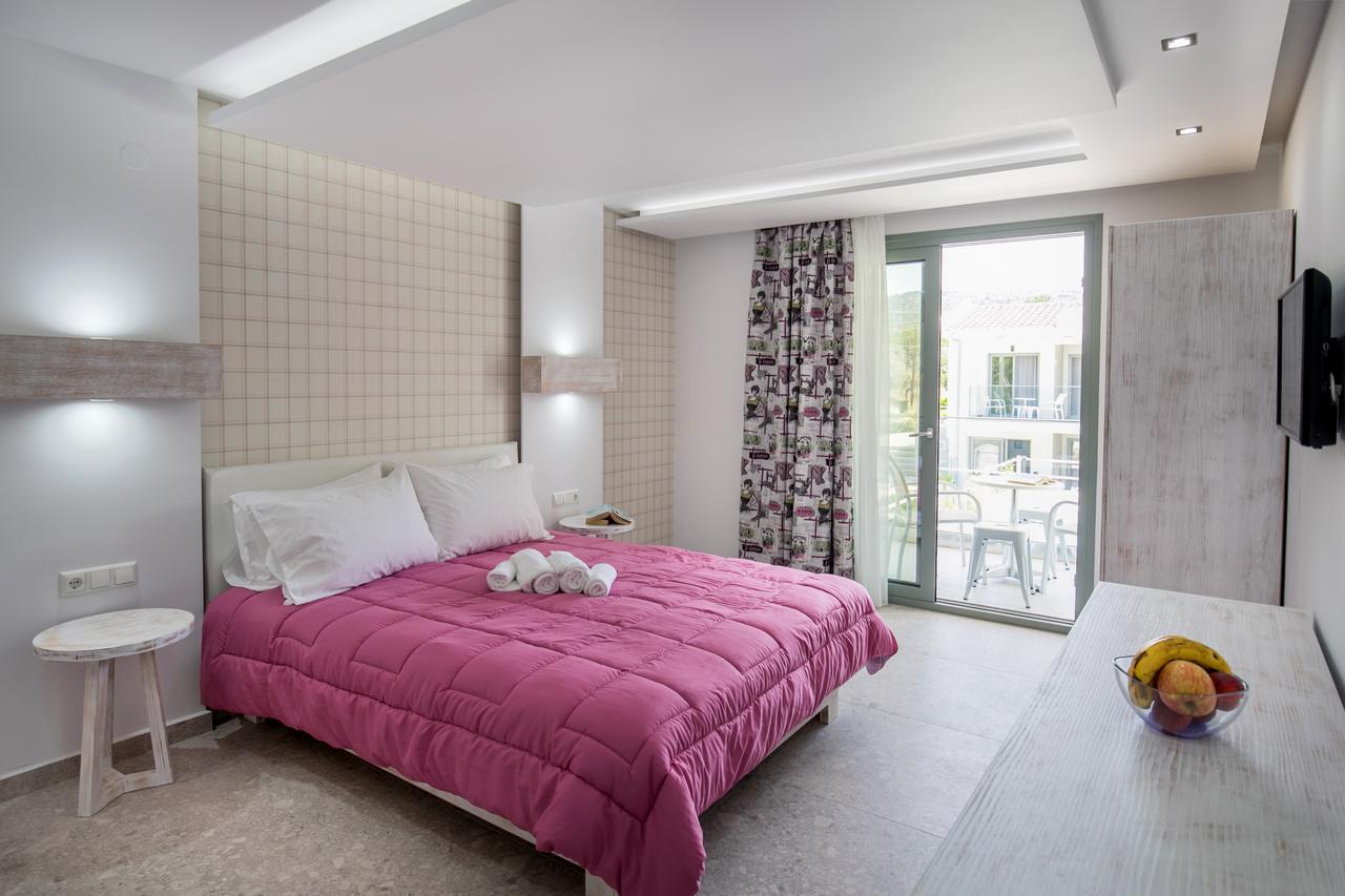 The Elegant Apartments Potos Exterior photo