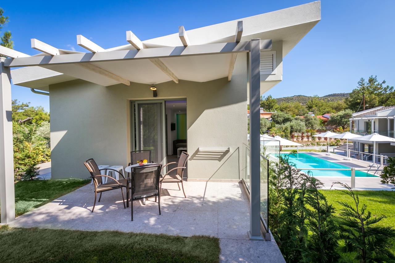 The Elegant Apartments Potos Exterior photo